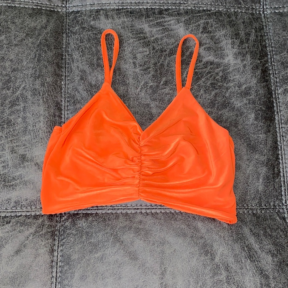 SMALL CROP TOP